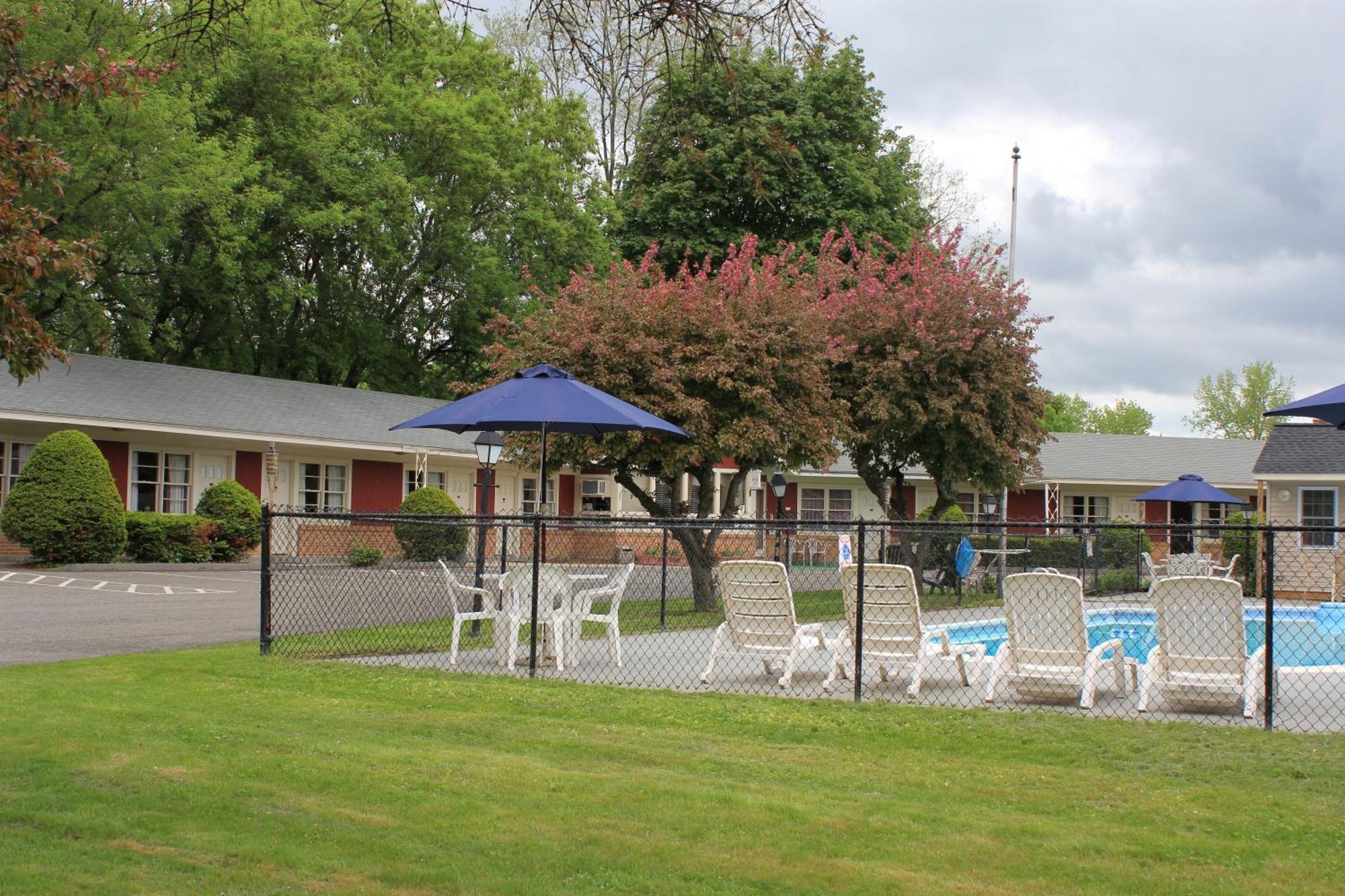 Berkshire Inn Pittsfield Exterior foto