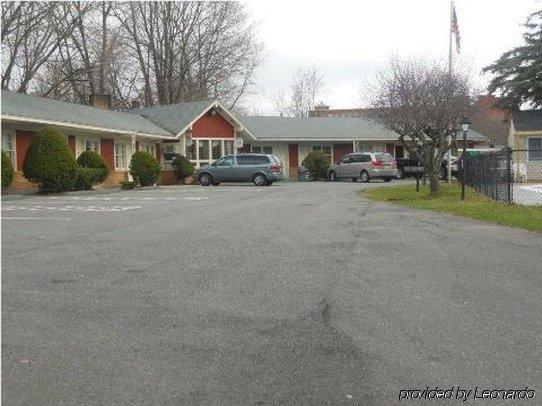 Berkshire Inn Pittsfield Exterior foto